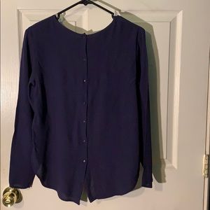 H & M Long sleeve top with button detail on back.